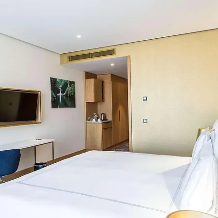 Swissotel 5*