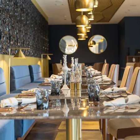 Swissotel 5* Σαράγεβο