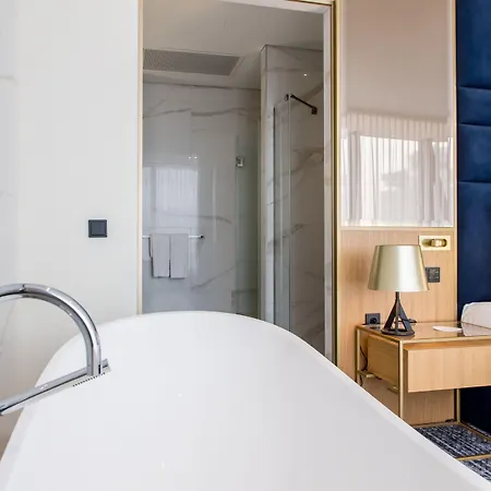 Swissotel Ξενοδοχείο 5*