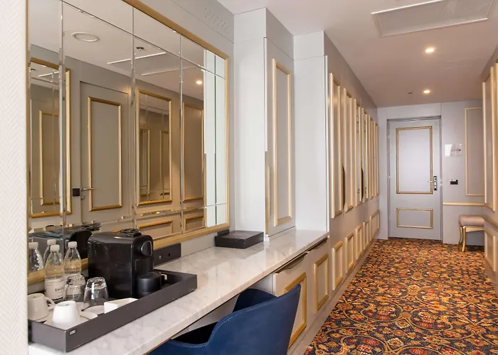 Swissotel Szálloda 5*