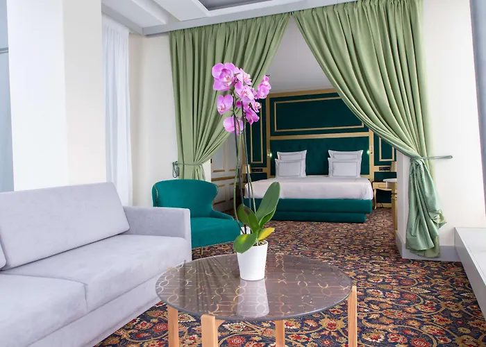 Swissotel Szálloda 5*